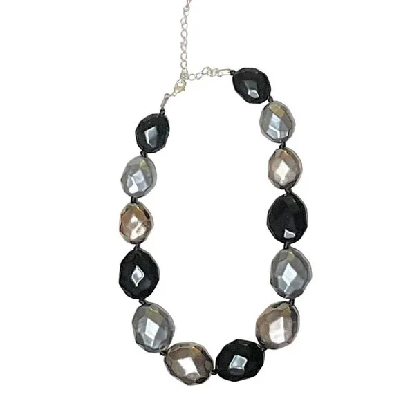 Chunky Pebble Women's Necklace - Picture 3 of 3